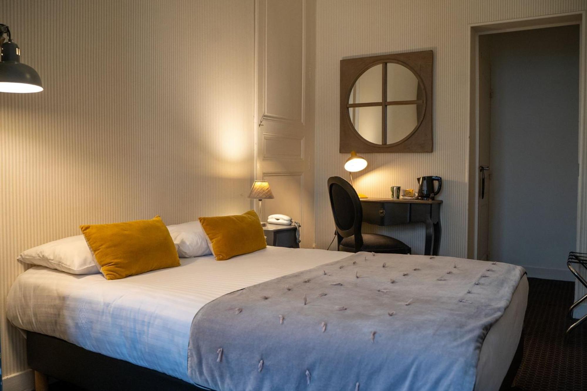 Hotel Val De Loire Tours Bagian luar foto