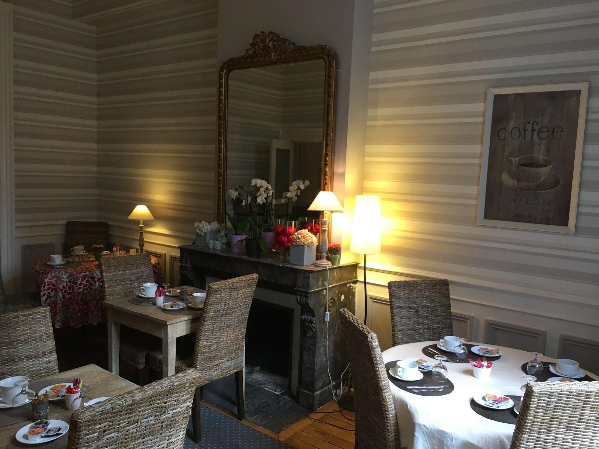 Hotel Val De Loire Tours Bagian luar foto
